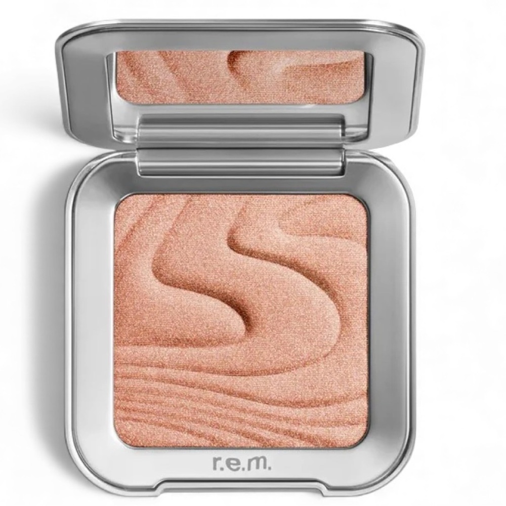 R.E.M. Beauty Interstellar Highlighter Topper in Miss Saturn  new in box
